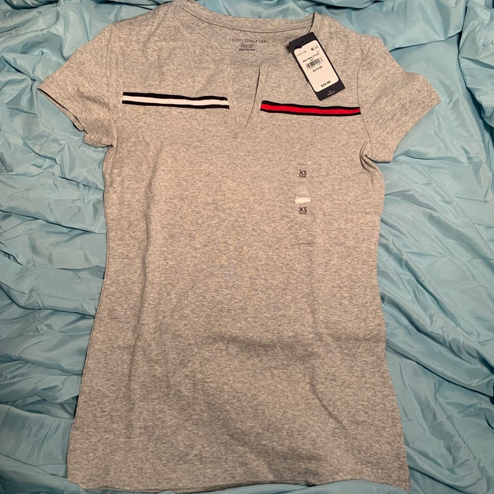 Women's Tommy Hilfiger Sz XS Pink T-Shirt Short Sleeve V-Neck